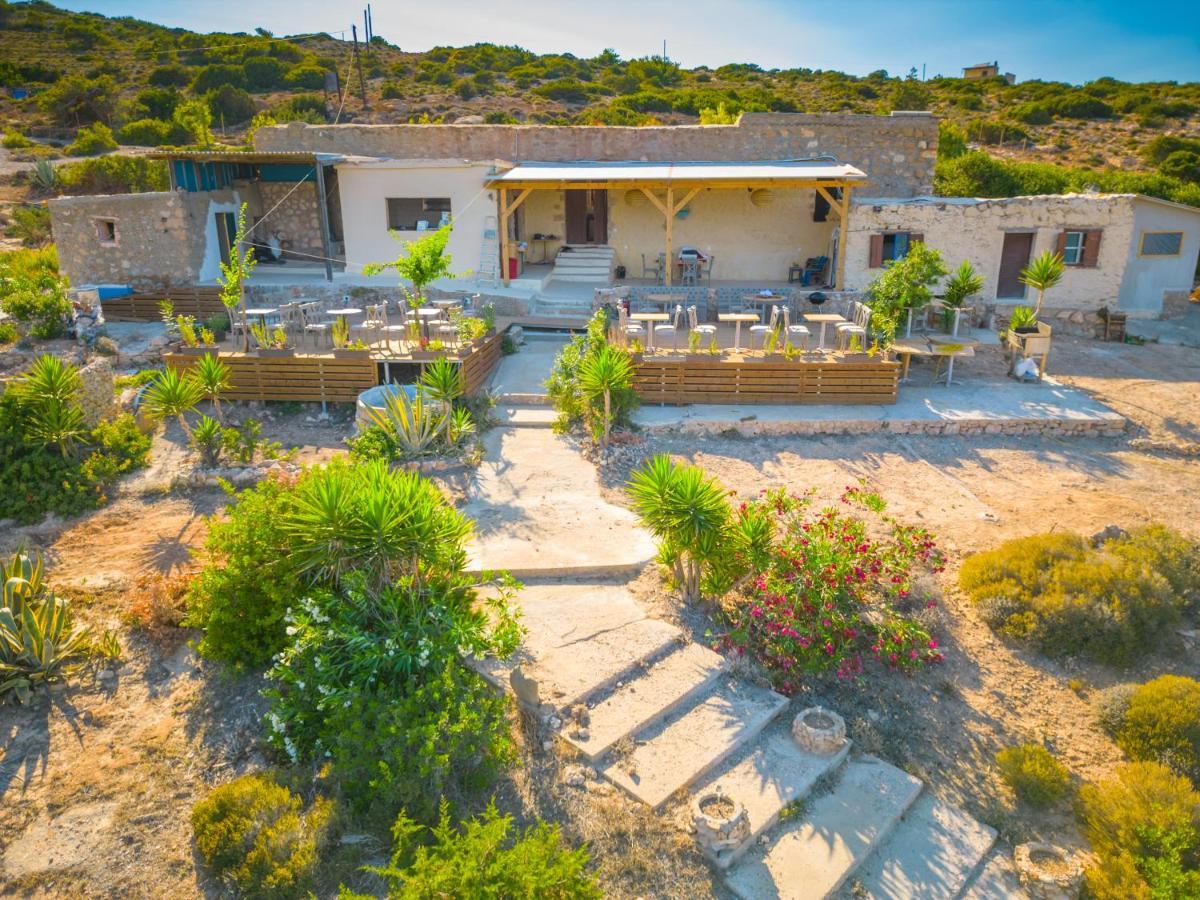 Exoristoi Nature Suites Gavdos Esterno foto
